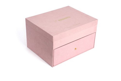 Ultra-Stylish Packaging Box